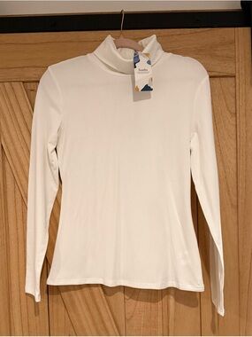 *NWT White Long-Sleeve Mock Neck Top